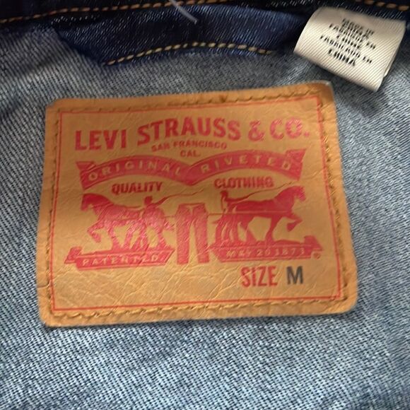 Levi’s Trucker Denim Jacket size Medium new. - Picture 8 of 11